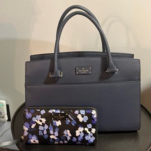 Women’s Kate spade hand bag